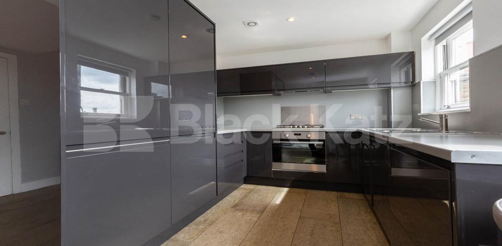 			VIRTUAL TOUR AVAILABLE!, 1 Bedroom, 1 bath, 1 reception Apartment			 TABERNACLE STREET EC2A, OLD STREET - SHOREDITCH - LIVERPOOL STREET